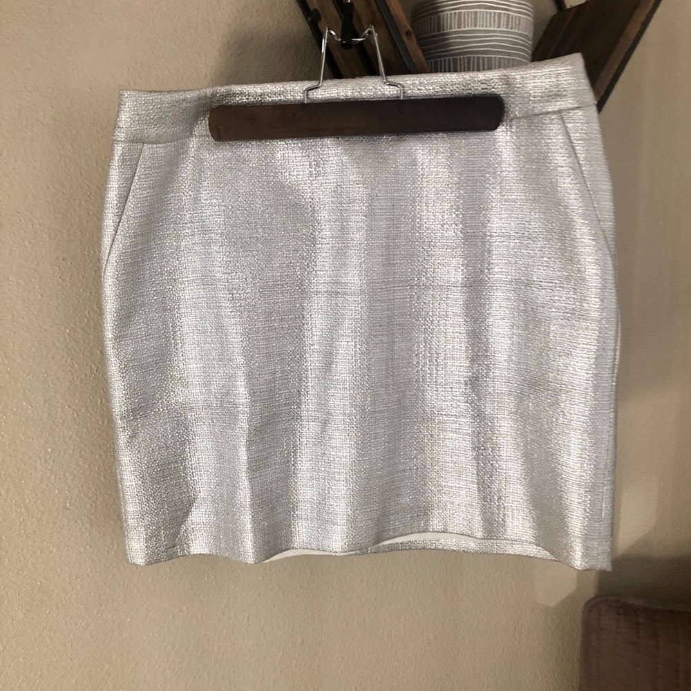 BNWT WHBM Metallic Silver Skirt Size 6p